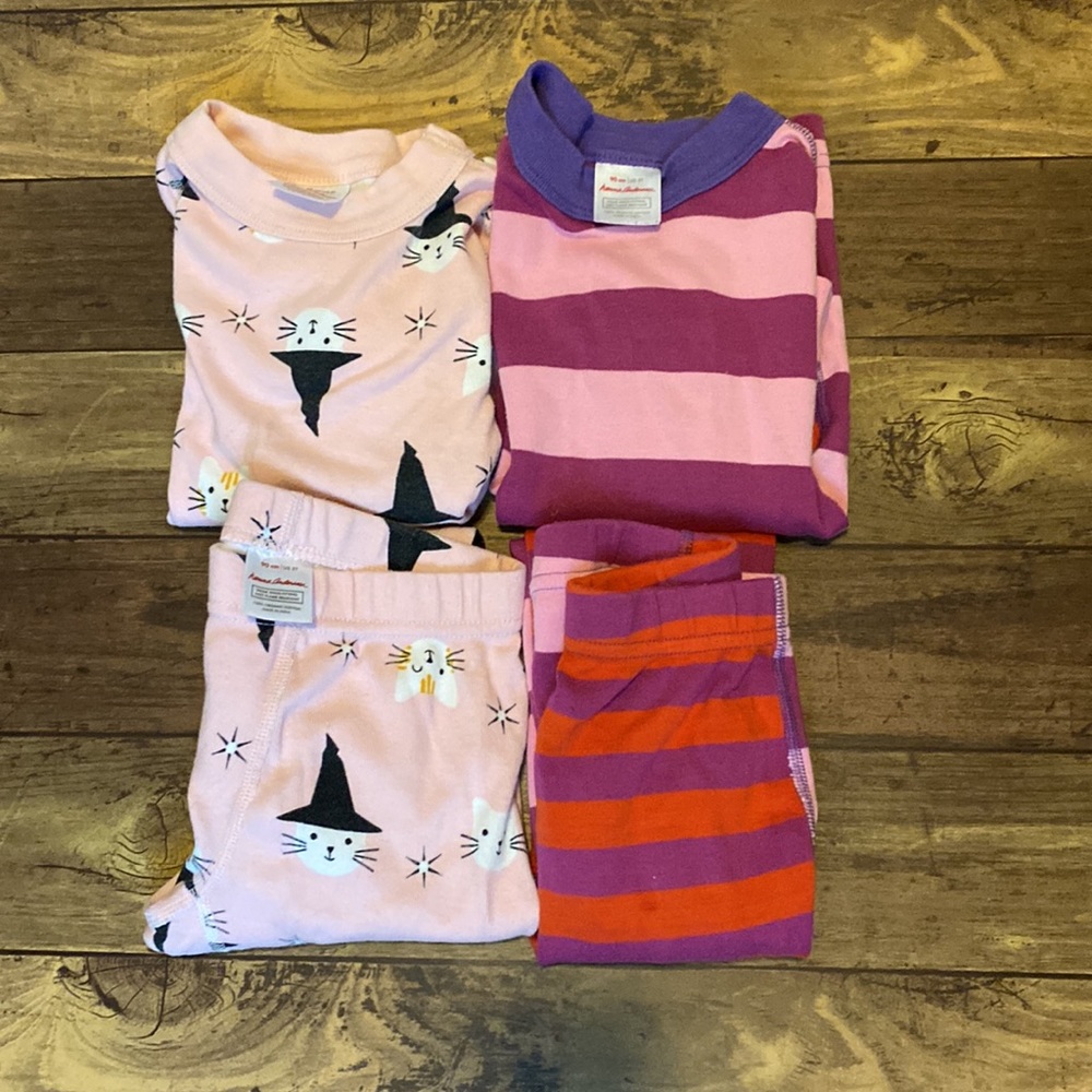 LOT: 2 pairs of Hanna Andersson pj pajamas, pants/ long sleeve kitties/stripes